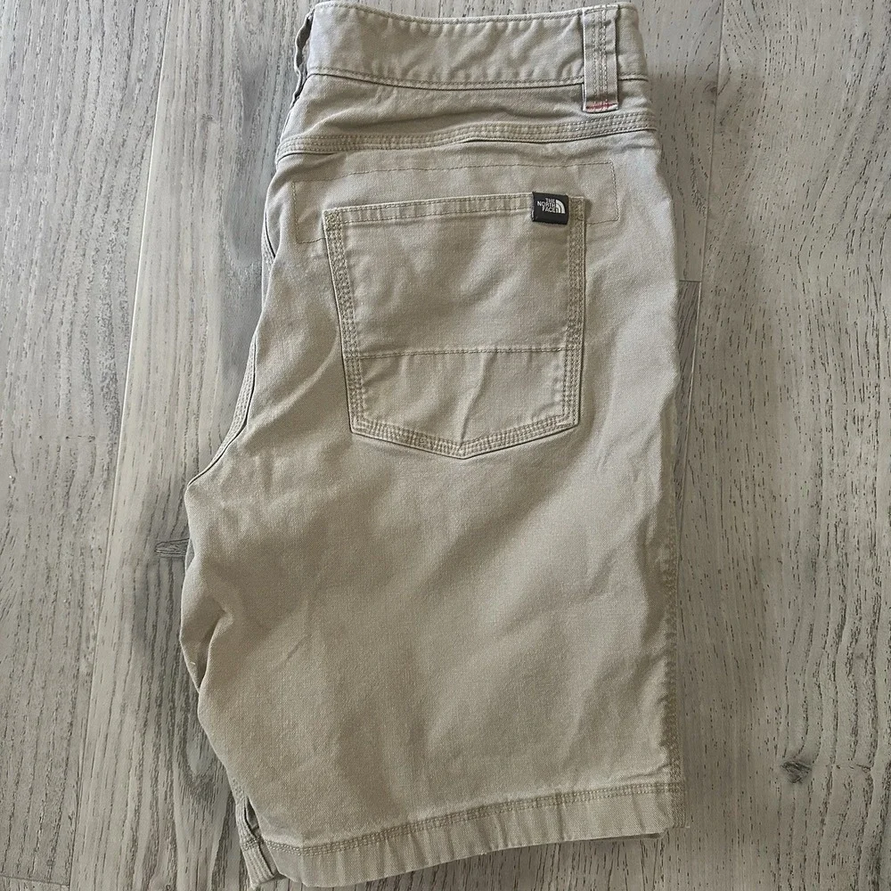 North Face Shorts Mens Size 34 Beige Khaki Nylon‎ Cargo Hiking Outdoor